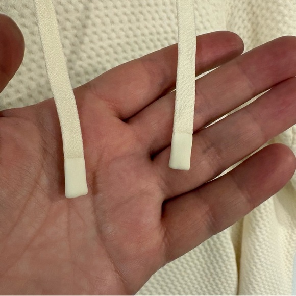 L.L. Bean Women's Ridgeknit Crossneck Pullover - Picture 5 of 16